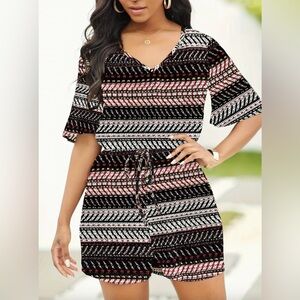 Symmetrical Print Short Sleeve Romper NWOT